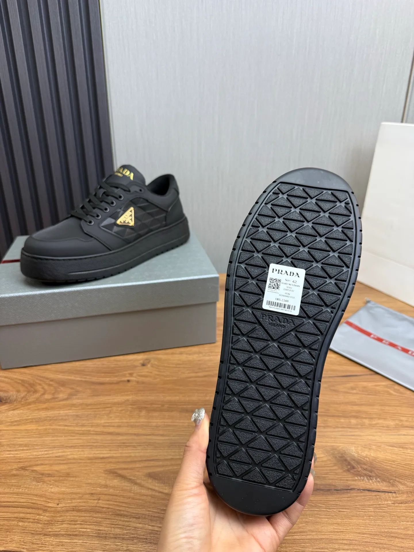 Men's shoes 💰580💰 [PRADA] Autumn and winter hot men's shoes shipped 👏Official website synchronized ⬆️Original fly-woven cowhide fabric + cowhide lining, 1⃣️:1⃣️reproduction, original sole, 38-45 (45. Customized, non-refundable)